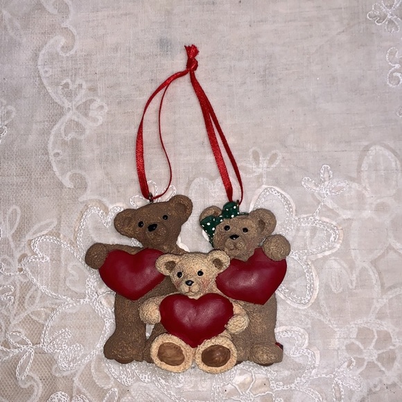 Kurt Adler Holly Bearies ornament family of bears holding hearts Valentine 3D - Picture 2 of 9